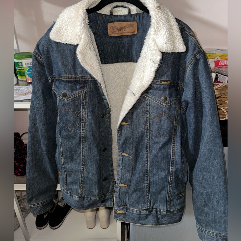 Men’s small wrangler jacket